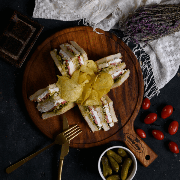 Club Sandwich Feta Pesto